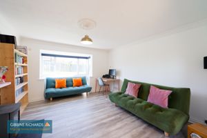 Sitting Room- click for photo gallery